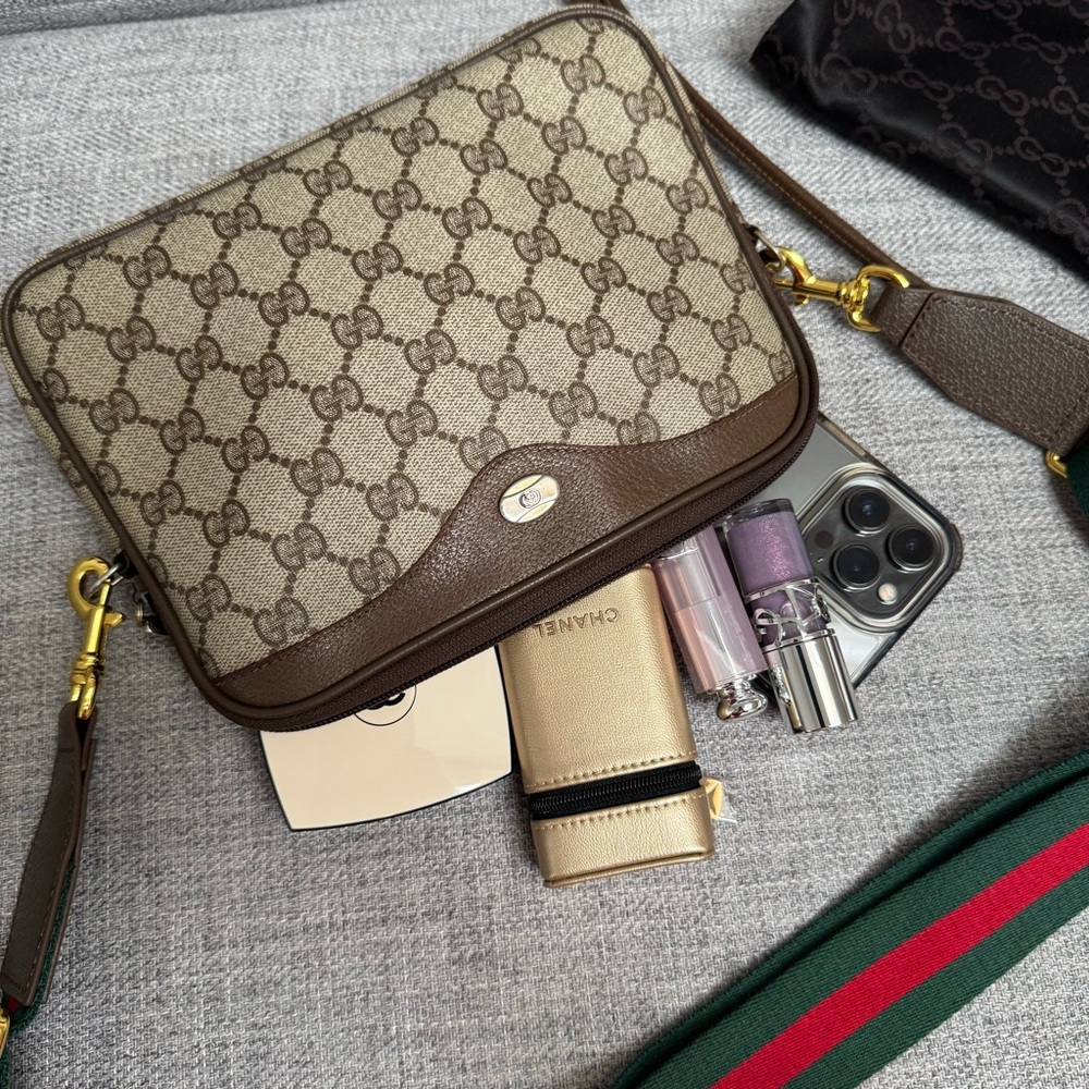 ❌SOLD❌Gucci GG Supreme Crossbody Ophidia Style Bag✨ - Picture 3 of 17